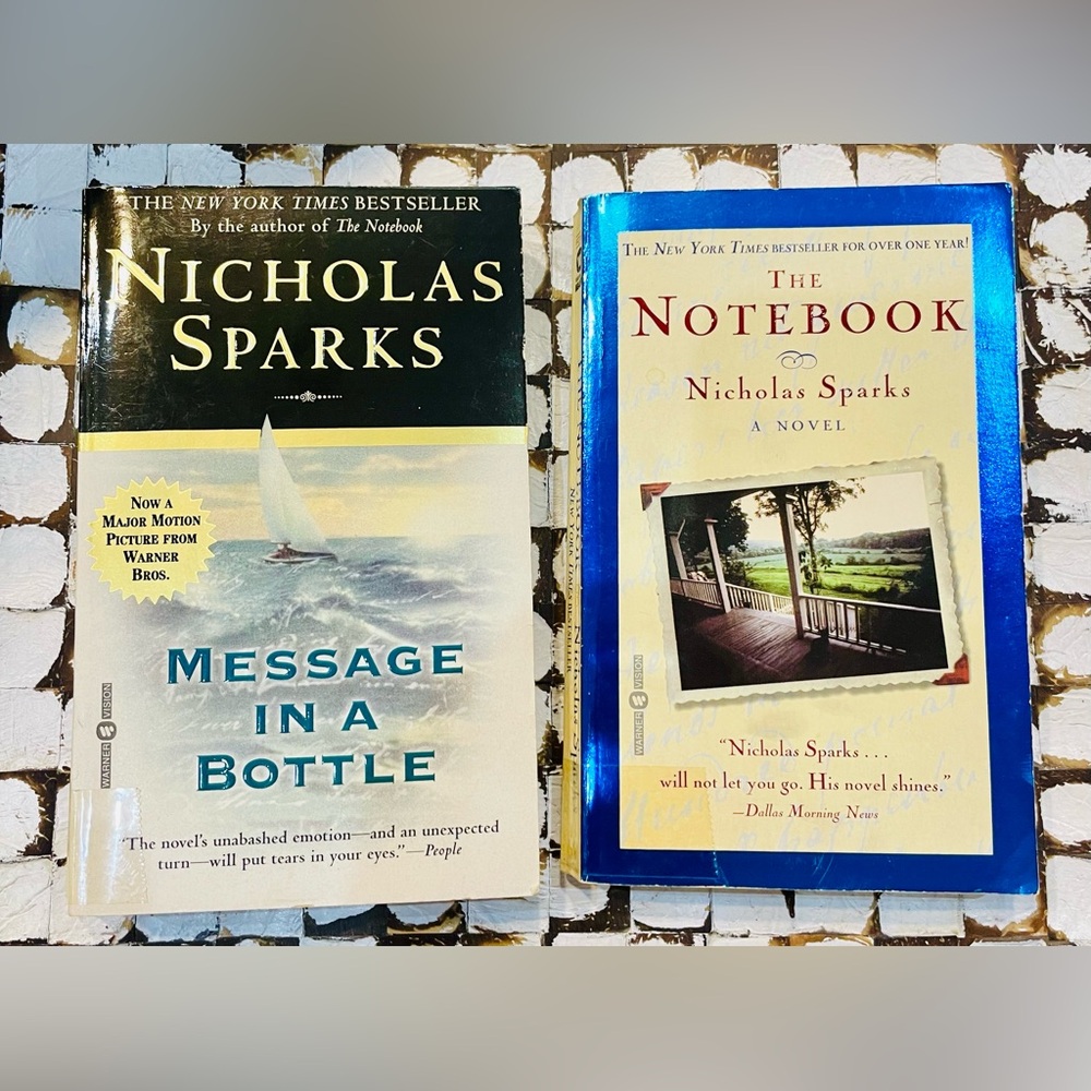 Set of books by Nicholas Sparks- The Notebook & Message in a Bottle